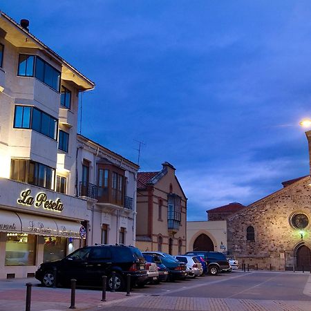 Hotel Restaurante La Peseta Astorga Dış mekan fotoğraf