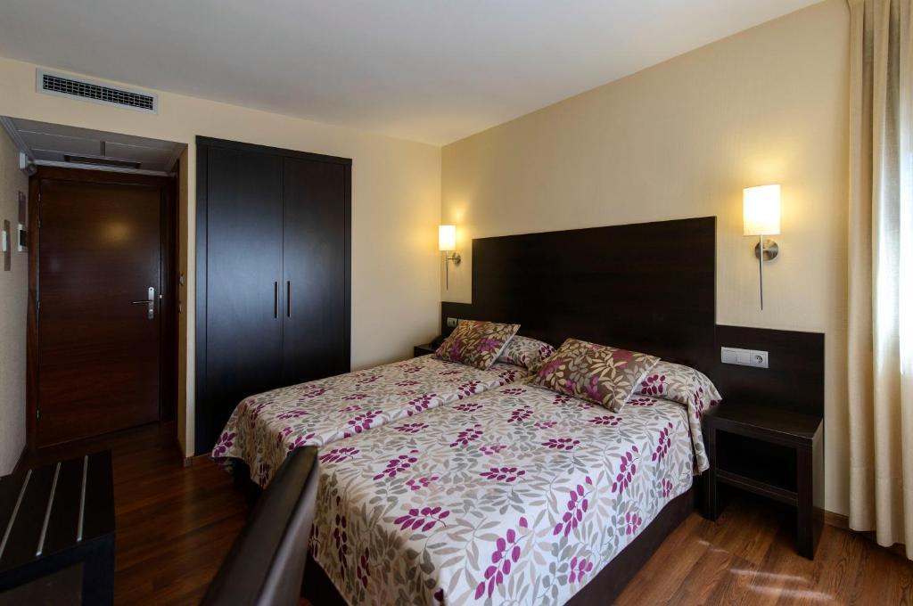 Hotel Restaurante La Peseta Astorga Dış mekan fotoğraf